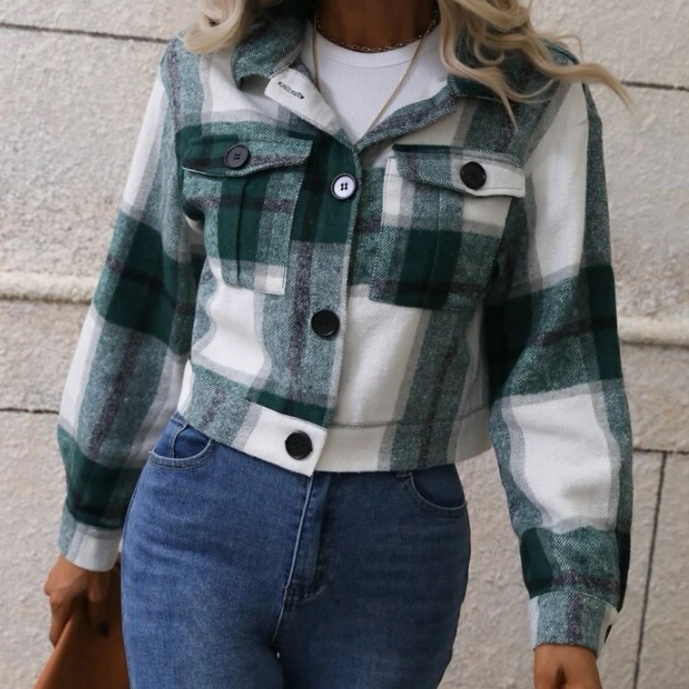 New plaid flannel  long sleeve jacket